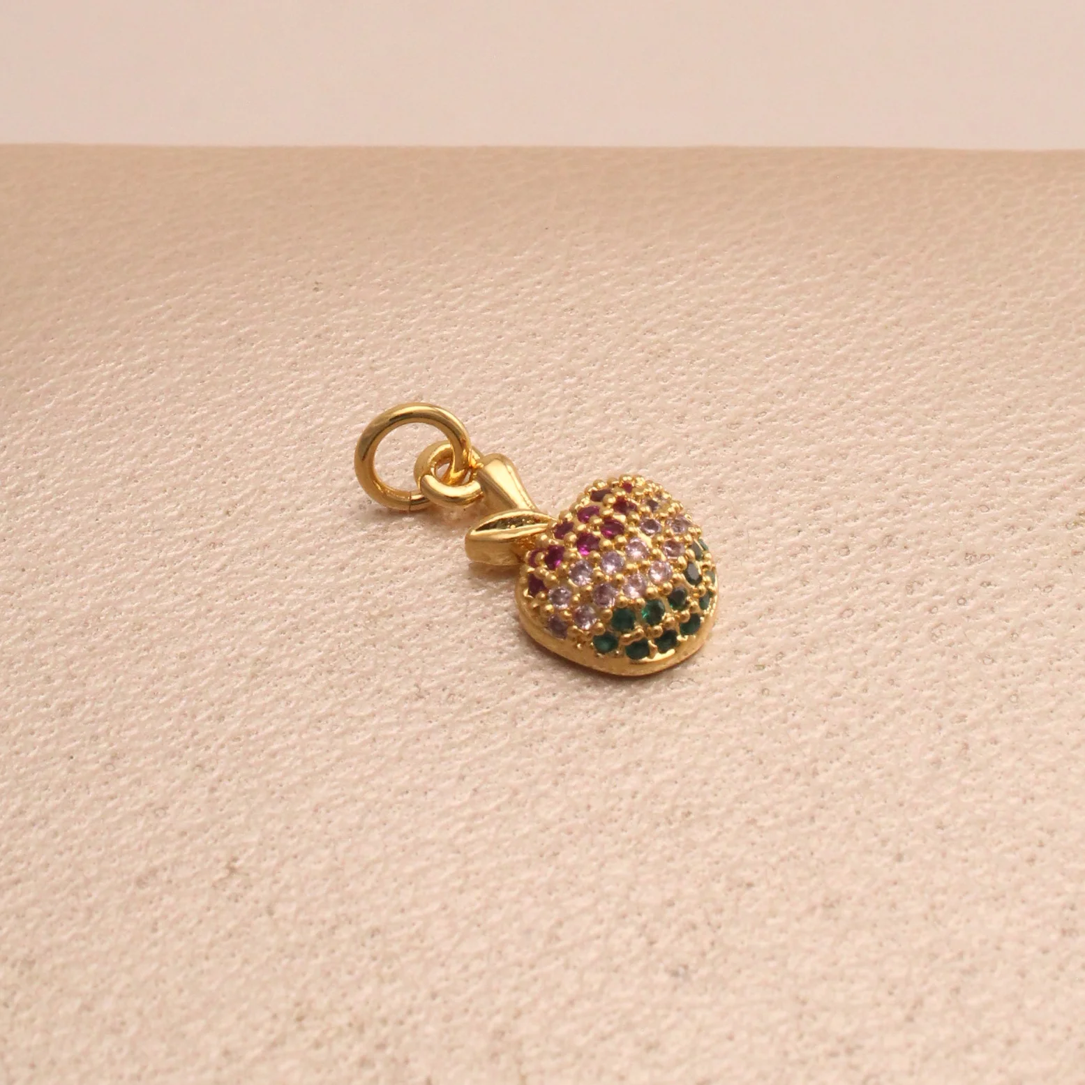 Dij. manzana multicolor rodio 1,4cm - DRG283
