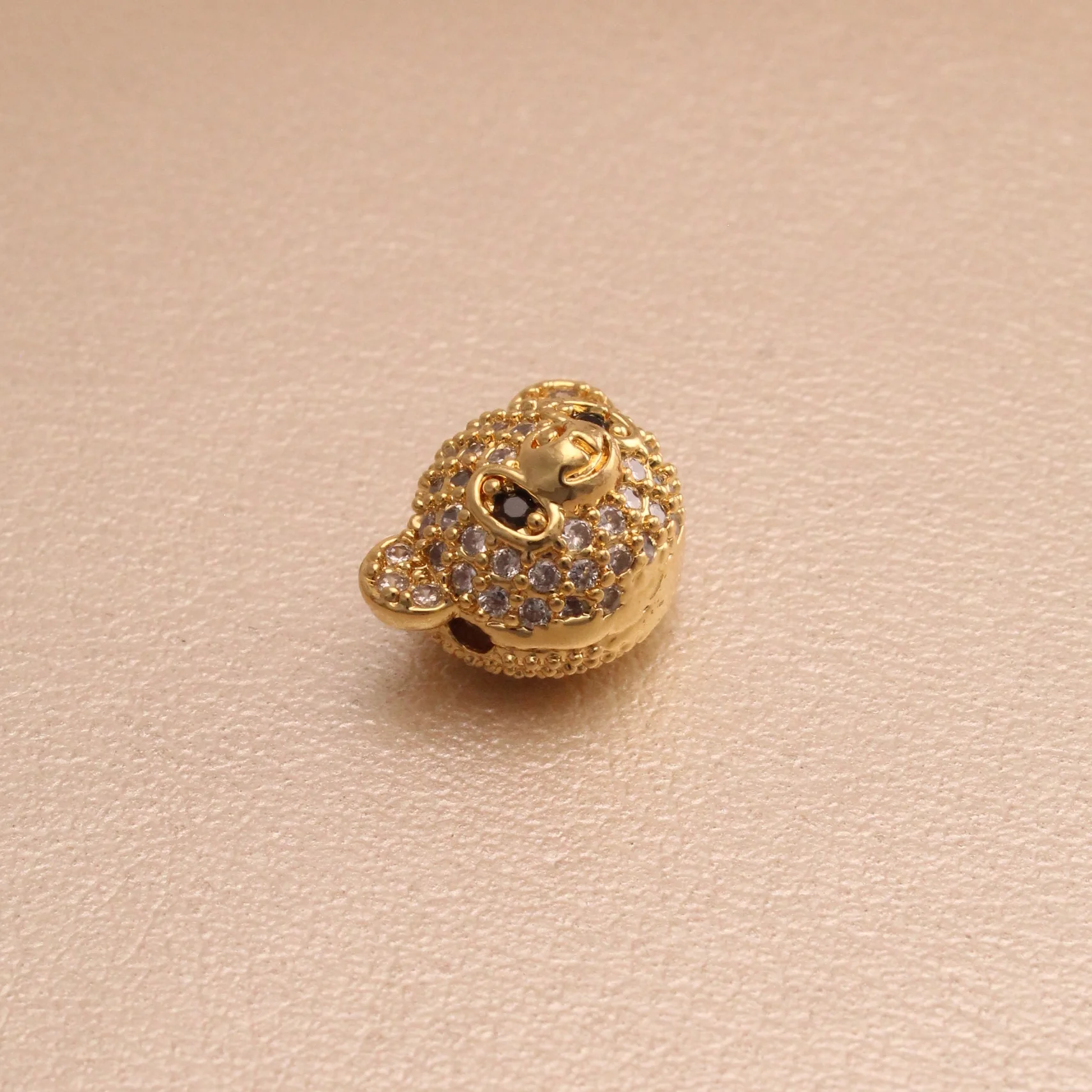 Dij. oso piedras dorado rodio 13cm - DRG340