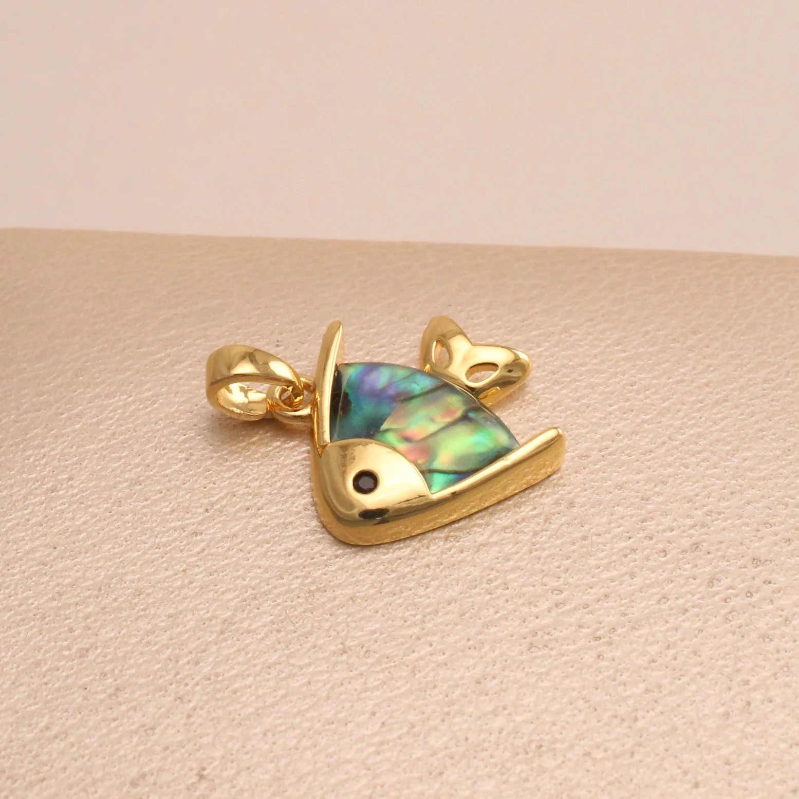 Dij. pez colores rodio 1,3cm - DRG789