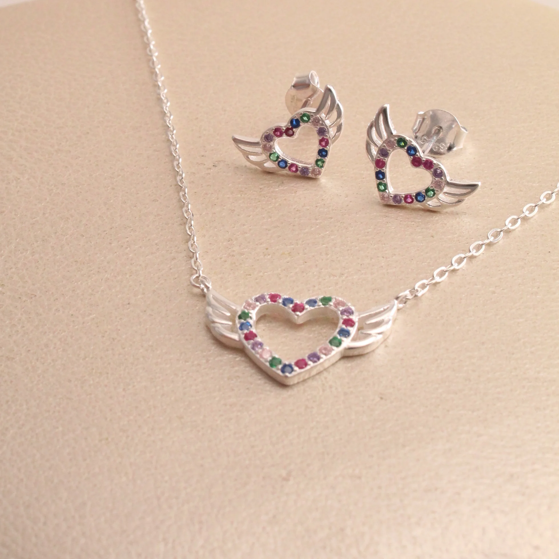 Set. conjunto corazon alas plata 45cm - NPS645