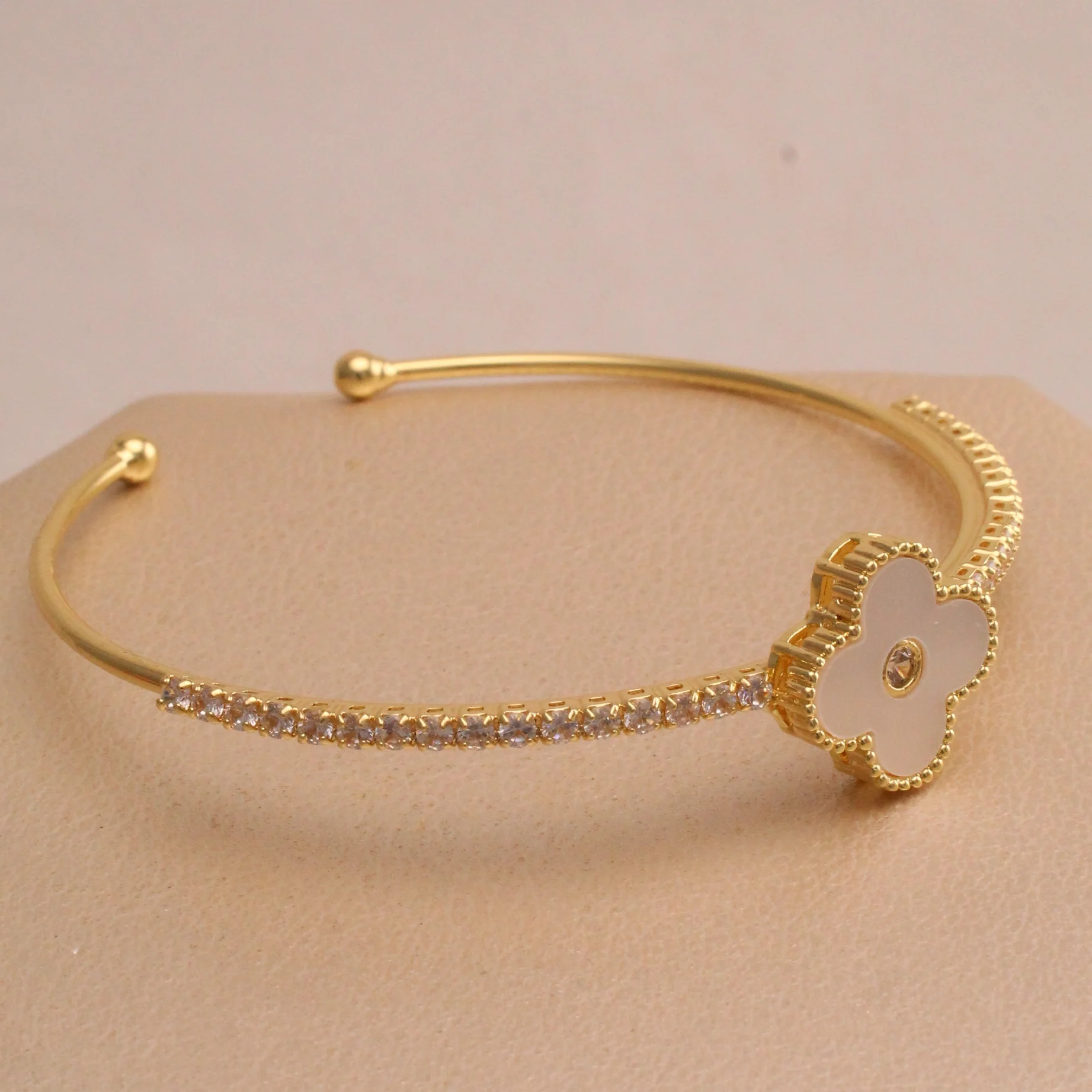 Pul. brazalete trebol rodio graduable - PRG345