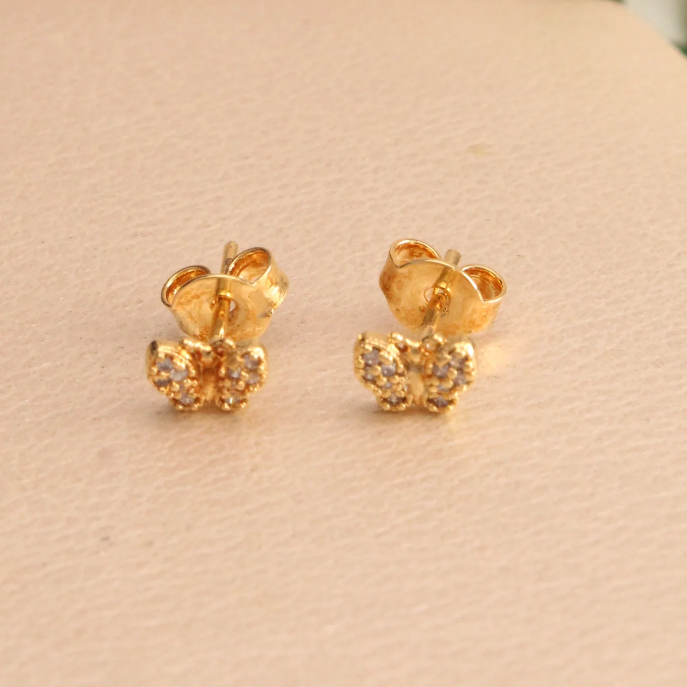 Top. Mariposa Mini  Oro Laminado 0.3 Cm - TOG301